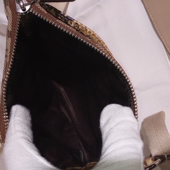 Signiture Python 🔥 Coach Crossbody - Picture 9 of 14